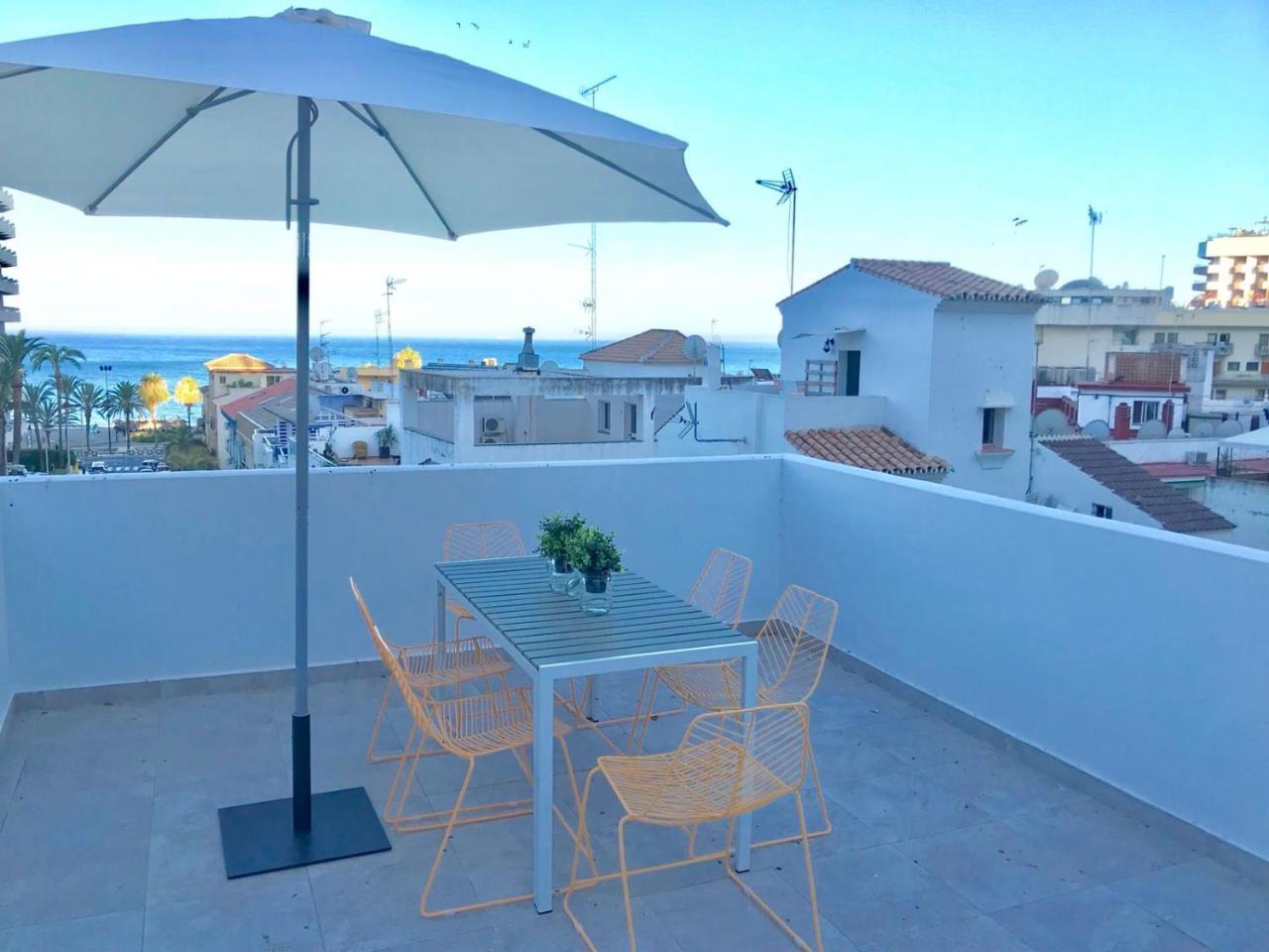 Apartamento Lujoso duplex en la playa con vistas al mar Torremolinos Exterior foto