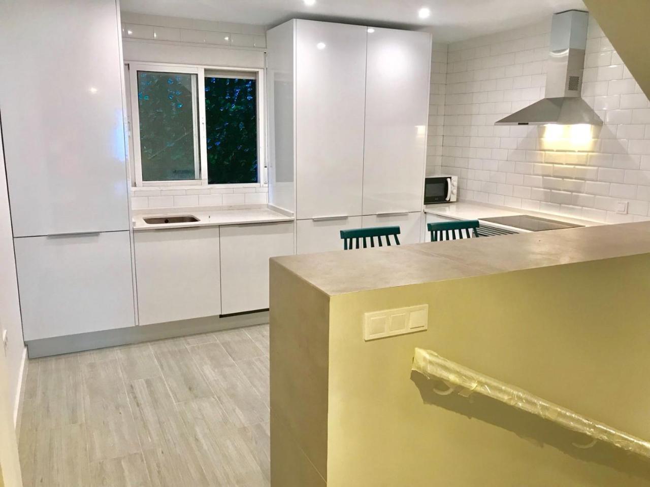 Apartamento Lujoso duplex en la playa con vistas al mar Torremolinos Exterior foto