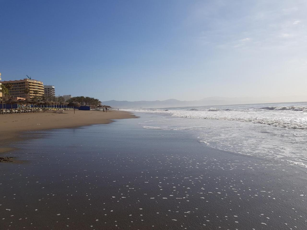 Apartamento Lujoso duplex en la playa con vistas al mar Torremolinos Exterior foto